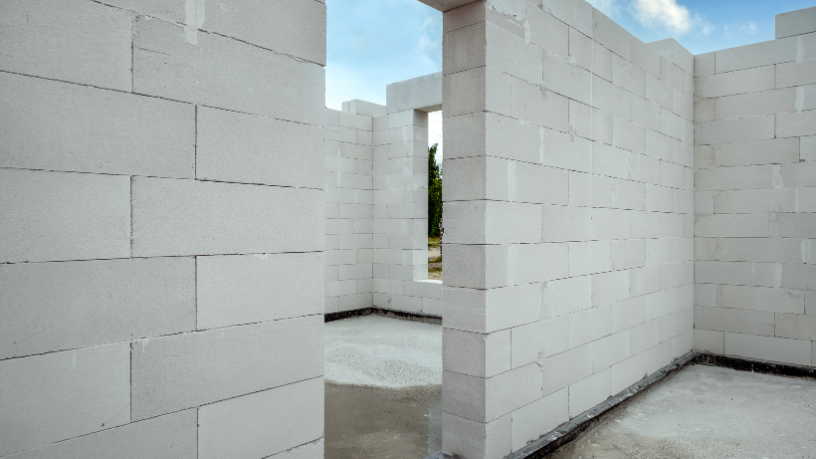 Blocos de concreto de alta resistência: Conheça as aplicações em alvenaria estrutural e veja como essa tecnologia transforma a obra na visão de Valderci Malagosini Machado.